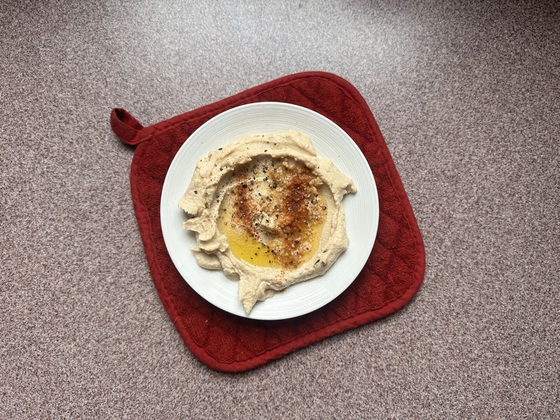 Garlic Pepper Hummus