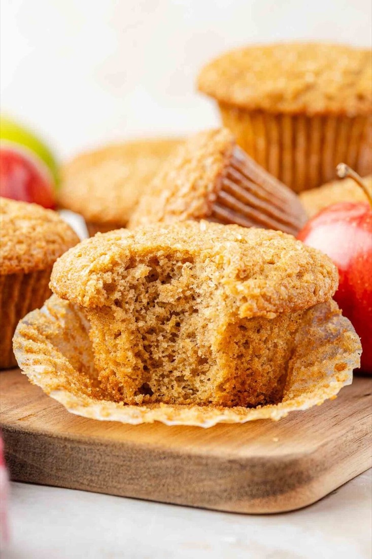 Moist Applesauce Muffins
